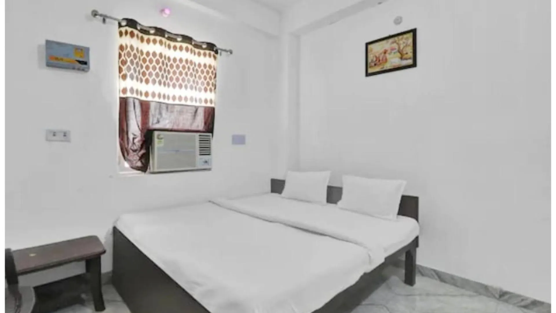 Hotel Shiv Ganga Guest House Varanasi Near Kashi Vishwanath Temple -Fully Air Conditioning Hotel